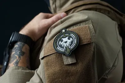 What Is A Hook And Loop Patch? (Function, Uses, Customization, And How To Apply) What Is A Hook And Loop Patch? (Function, Uses, Customization, And How To Apply)