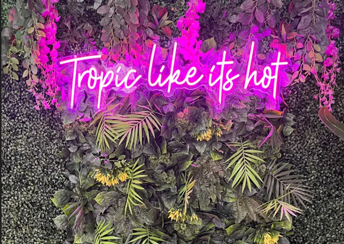 CustomPatchFactory.Com - Custom Neon Sign