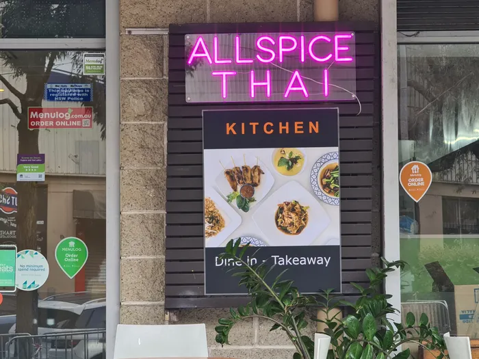 CustomPatchFactory.Com - Custom Neon Sign