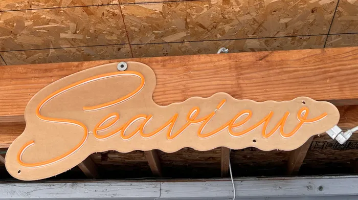 CustomPatchFactory.Com - Custom Neon Sign