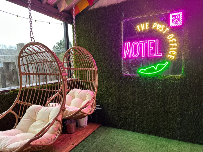 CustomPatchFactory.Com - Artwork Neon Sign