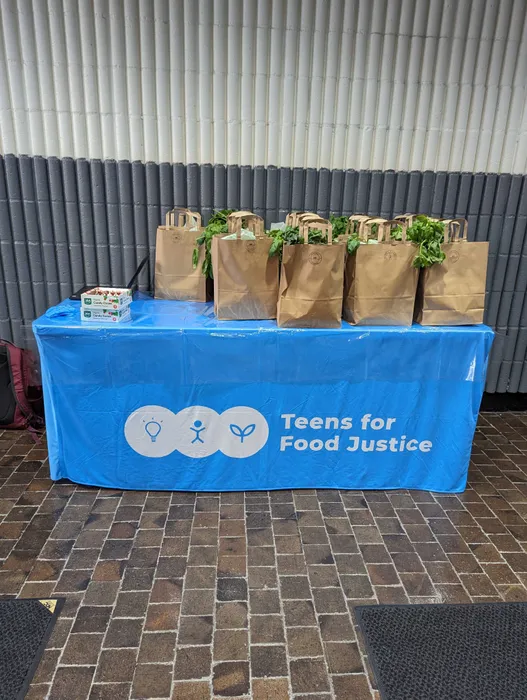 CustomPatchFactory.Com - Custom Rectangle Table Covers