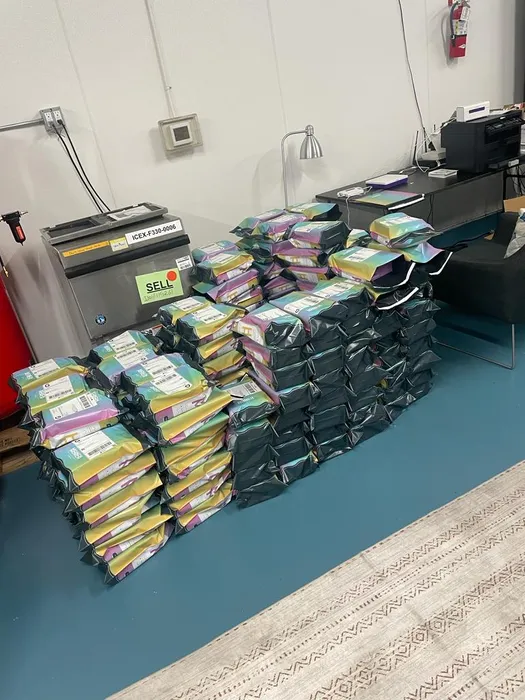 CustomPatchFactory.Com - Custom Poly Mailer