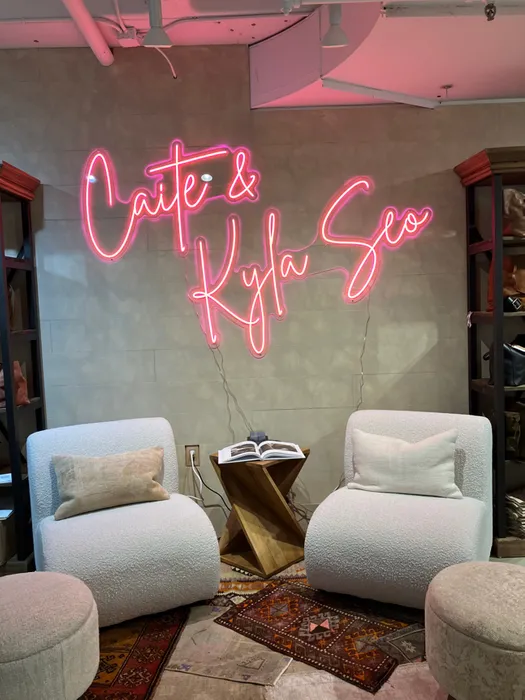 CustomPatchFactory.Com - Custom Neon Sign