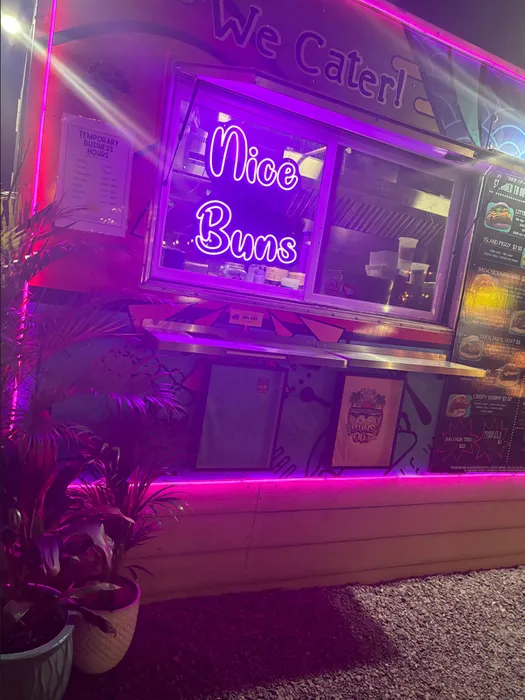 CustomPatchFactory.Com - Custom Neon Sign