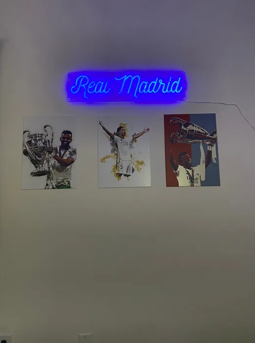 CustomPatchFactory.Com - Custom Neon Sign