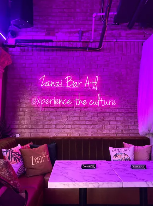 CustomPatchFactory.Com - Custom Neon Sign