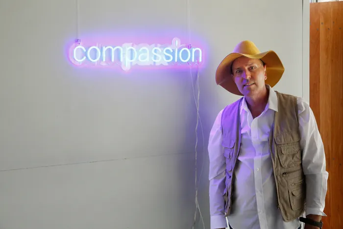 CustomPatchFactory.Com - Custom Neon Sign