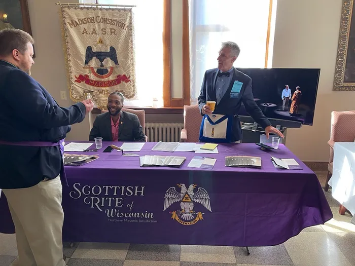 CustomPatchFactory.Com - Custom Rectangle Table Covers