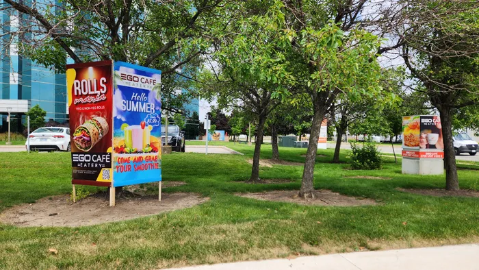 CustomPatchFactory.Com - Pole Banners