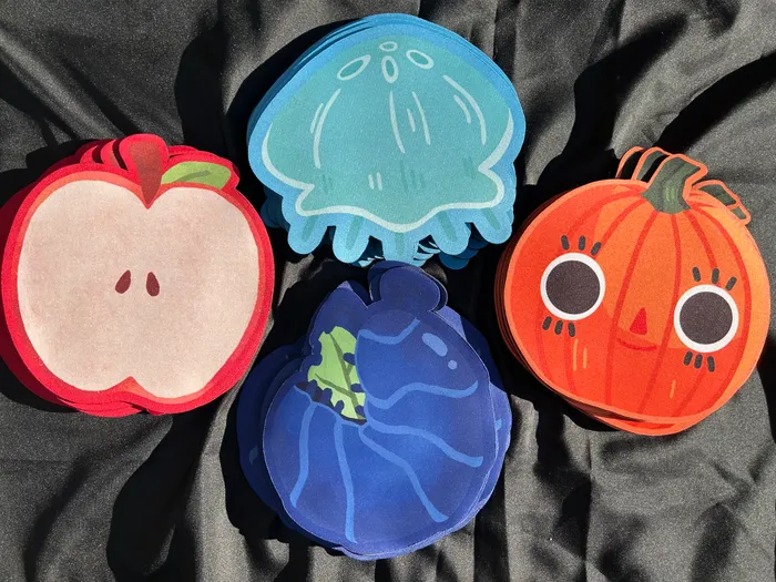 CustomPatchFactory.Com - Custom Shape Die Cut Mouse Pad