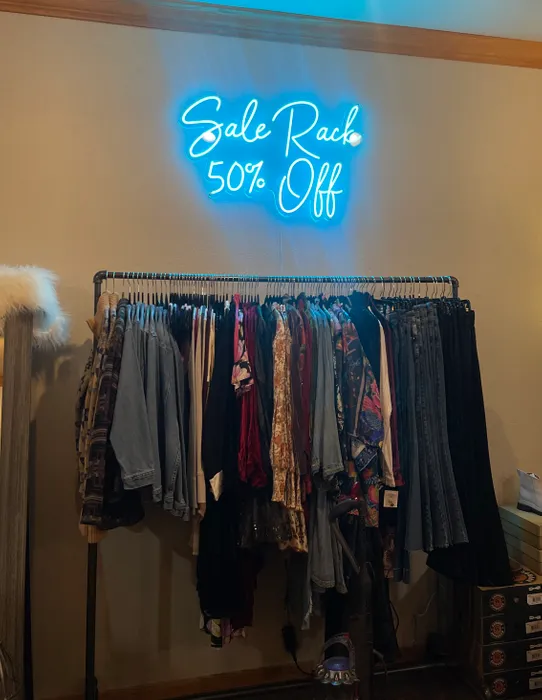 CustomPatchFactory.Com - Custom Neon Sign