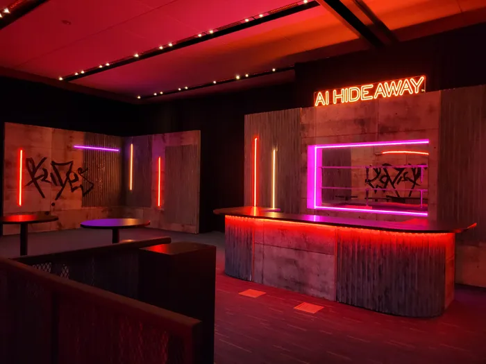 CustomPatchFactory.Com - Custom Neon Sign