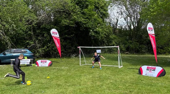 CustomPatchFactory.Com - Oval Pop Up Banners