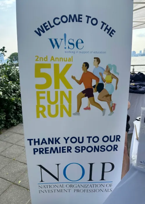 CustomPatchFactory.Com - Roll Up Banner Stands