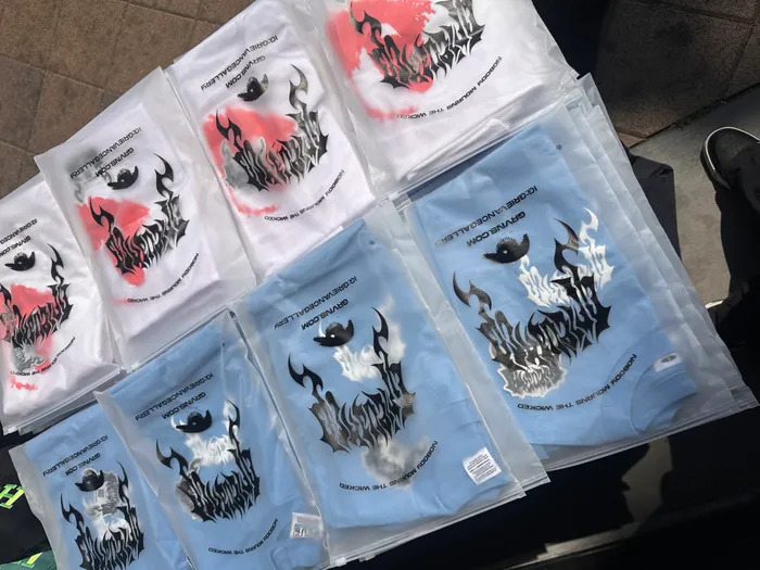 CustomPatchFactory.Com - Zipper Frosted Bag