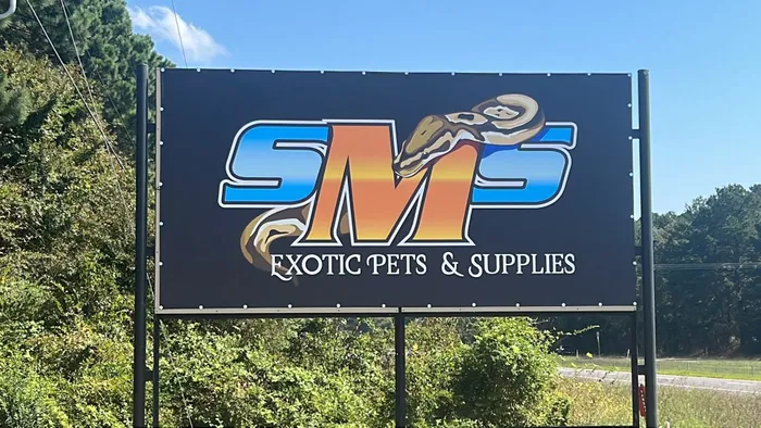 CustomPatchFactory.Com - Custom Vinyl Banners