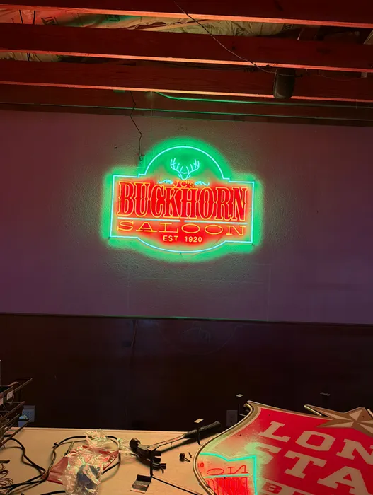 CustomPatchFactory.Com - Artwork Neon Sign