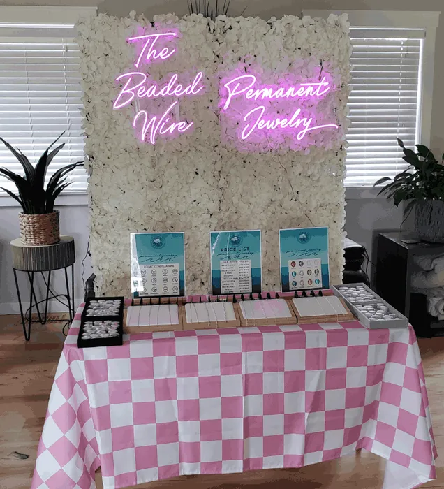 CustomPatchFactory.Com - Custom Neon Sign